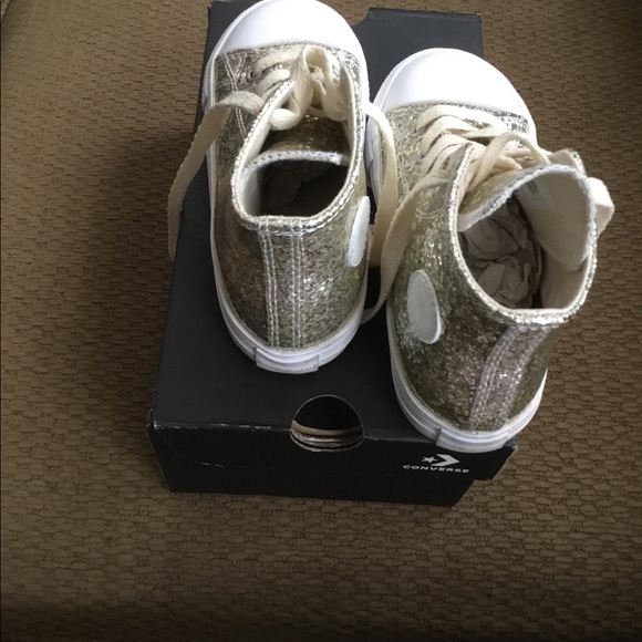 Converse - Picture 3 of 4